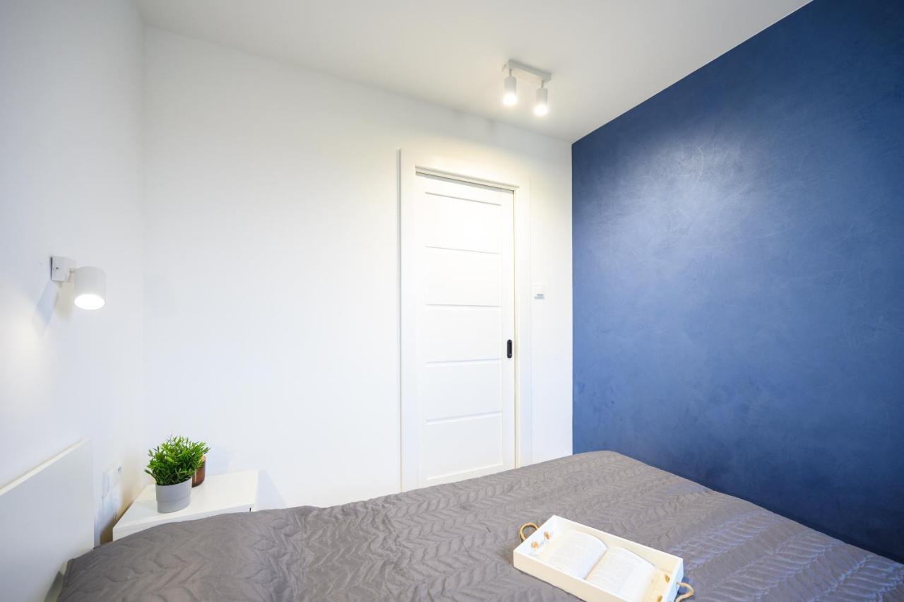 Апартаменты Apartament Blue Brzezno Prostywynajem Gdansk Brzezno Экстерьер фото